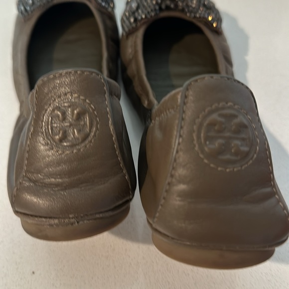 TORY BURCH EMBELLISHED FLAT BALLERINA - Picture 3 of 8